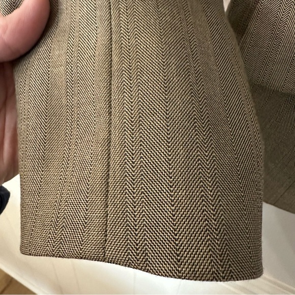 Le Suit Petite Women’s Long Sleeve 2-Button Tan Blazer Suit Jacket Size 10P GUC - Picture 5 of 8